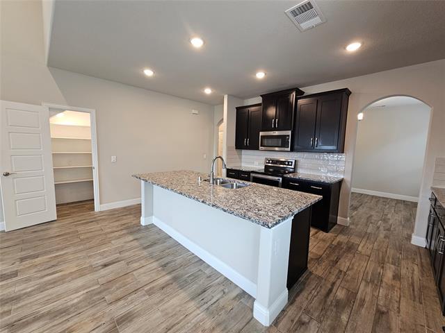 Building Photo - 2313 Cambridge Ave