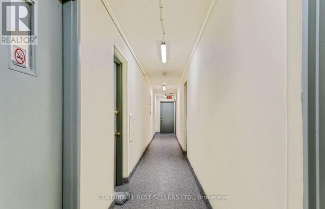 Building Photo - 990 O'Connor Dr