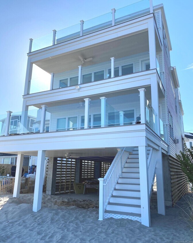 Primary Photo - 1019 Fairfield Beach Rd
