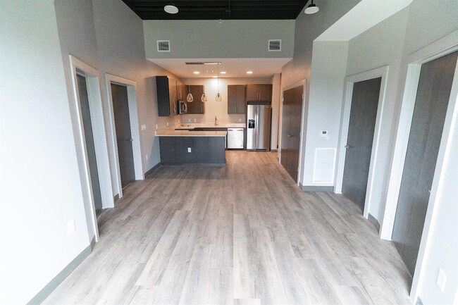 Foto del edificio - 576 E Third St
