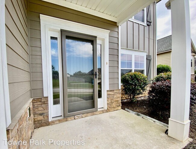 Building Photo - 4 br, 3 bath House - 3806 Berkshire Way