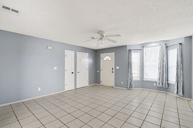 Foto del edificio - "Charming 3-Bedroom Home in El Paso with Spacious Living Areas – 1251 Sq Ft of Comfort!"