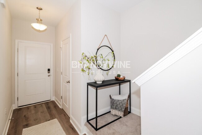 Foto del edificio - 1024 Wildflower Dr