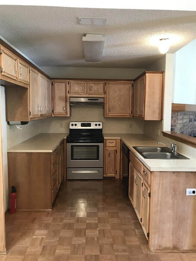 Building Photo - 5620 Brownfield Dr