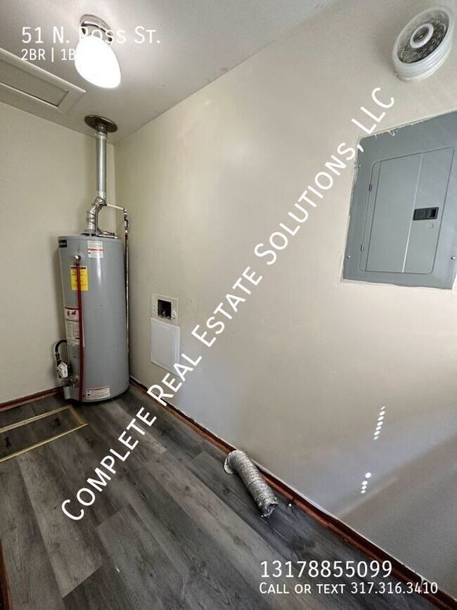 Building Photo - Now showing this 2 BR, 1Ba located at 51 N...