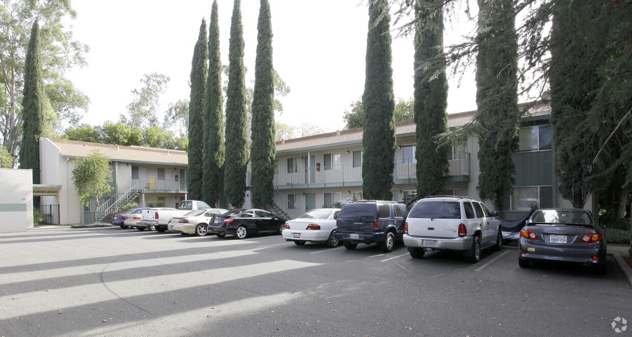 Foto principal - 726 Adams St