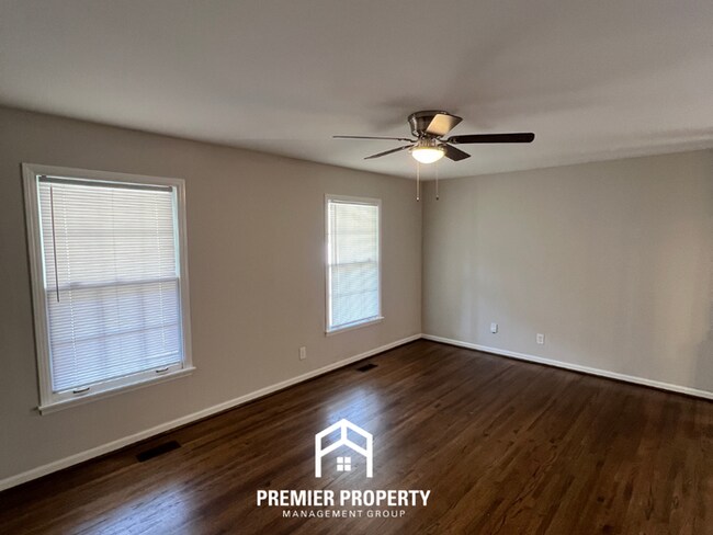Foto del edificio - Grand 3BR/2BA Hoover Home | 2,157 SQ FT, Chef's Kitchen & Massive Fenced Yard
