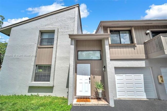 Photo - 10611 SW 113th Pl Apartment