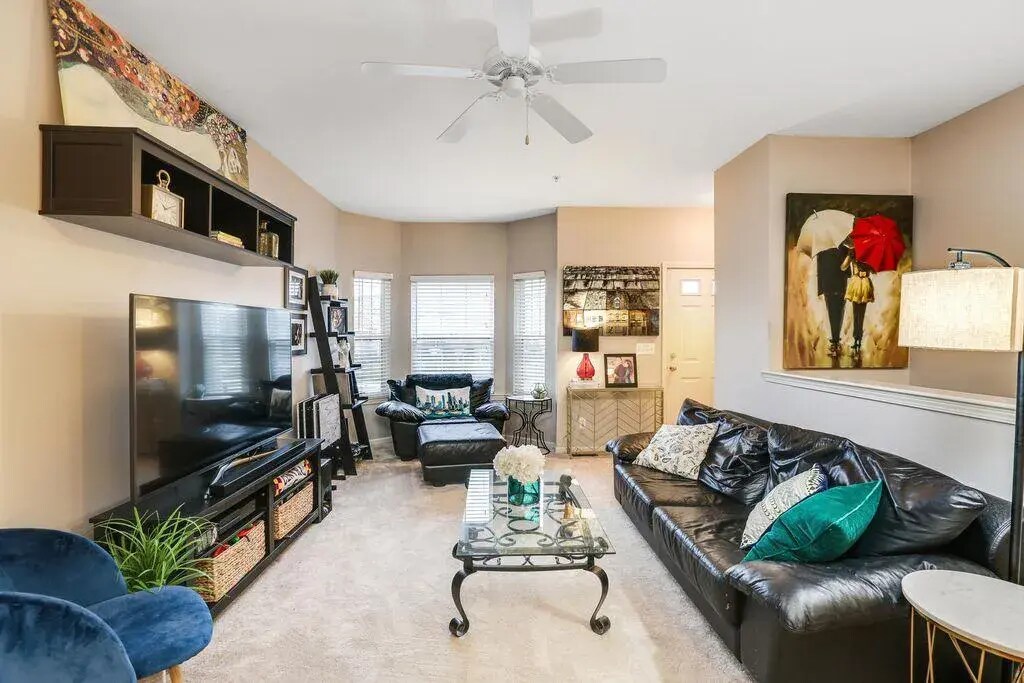 25590 Portico Ln Unit Novi Condo90, Novi, MI 48375 Condo for Rent in