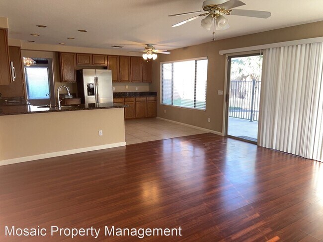 Building Photo - 4 br, 3 bath House - 1730 E. Olive Avenue
