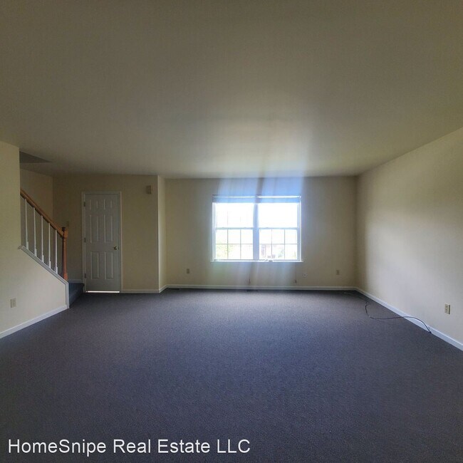 Building Photo - 3 br, 2.5 bath House - 4300 David Dr