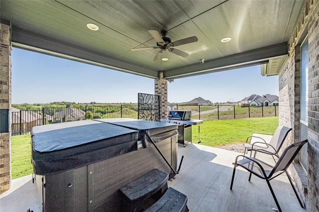 Foto del edificio - 8208 Indian Hills Ct