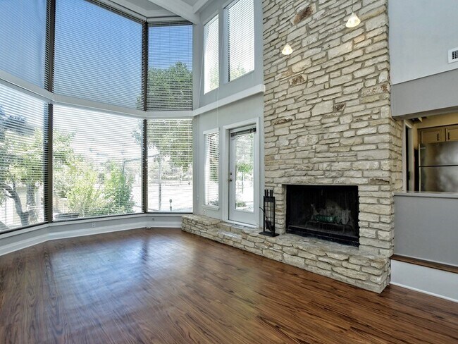 Building Photo - Motivated Landlord Lakeway