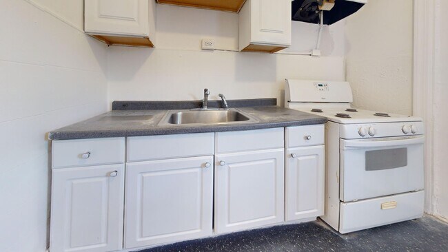 Foto del edificio - Cozy renovated 3 Bedroom 1 bath