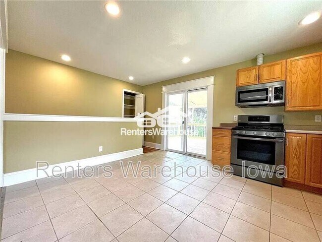 Foto del edificio - 5810 Francis Ave