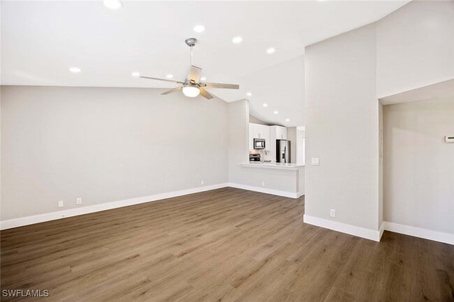 Building Photo - 707 Neapolitan Way