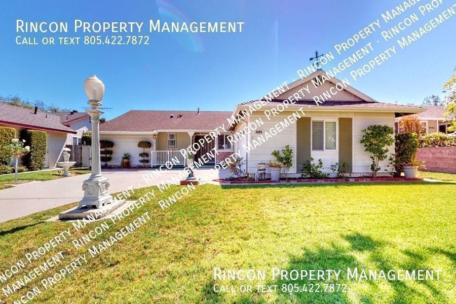 Primary Photo - Available October 3rd *3 Bedrooms/2 Baths*...