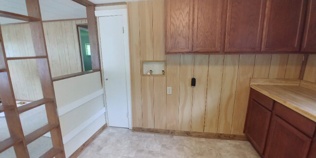 Foto del edificio - 136 E Wadsworth Cir