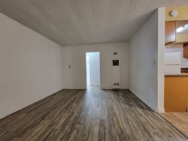 Foto del edificio - Spacious Beautiful North Park 1 Bed / 1 Bath with Pool