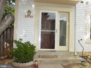 Building Photo - 13749 Avonshire Dr
