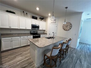Building Photo - 15556 Pascolo Ln