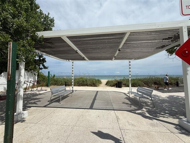 Building Photo - 2121 N Ocean Blvd