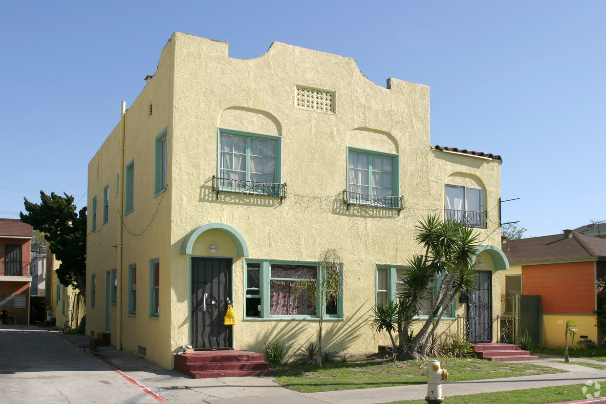 Primary Photo - 1100 Cherry Ave