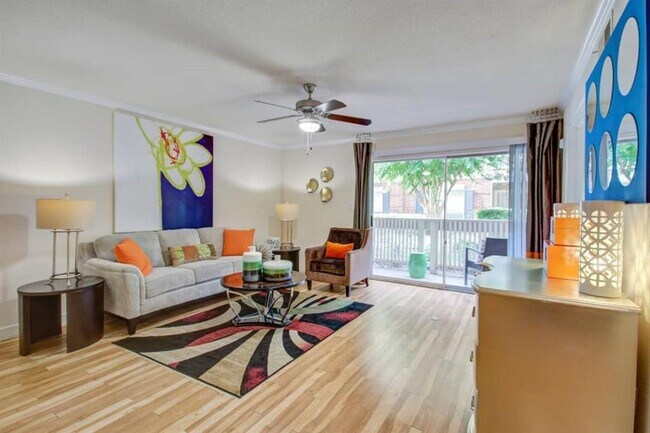 Foto del edificio - 3131 Memorial Ct