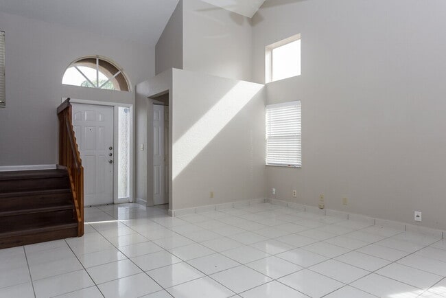 Building Photo - 1161 SW 108th Terrace