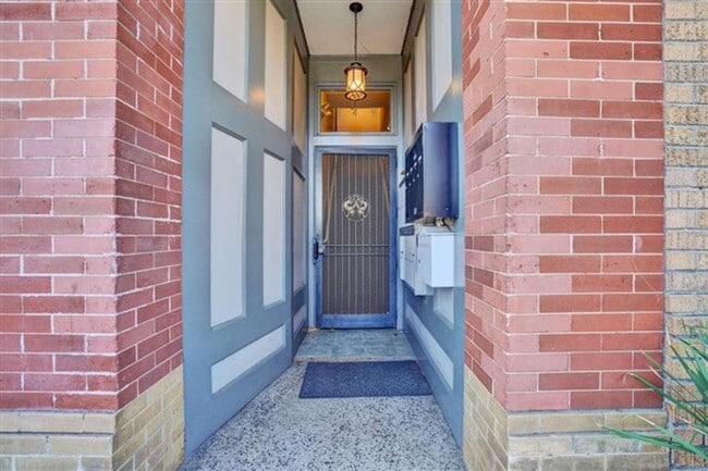 Interior Photo - 1 Bed 1 Bath in Historical Building