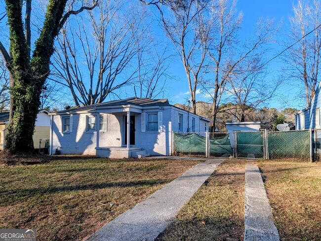 Foto del edificio - 2533 Godfrey Dr NW