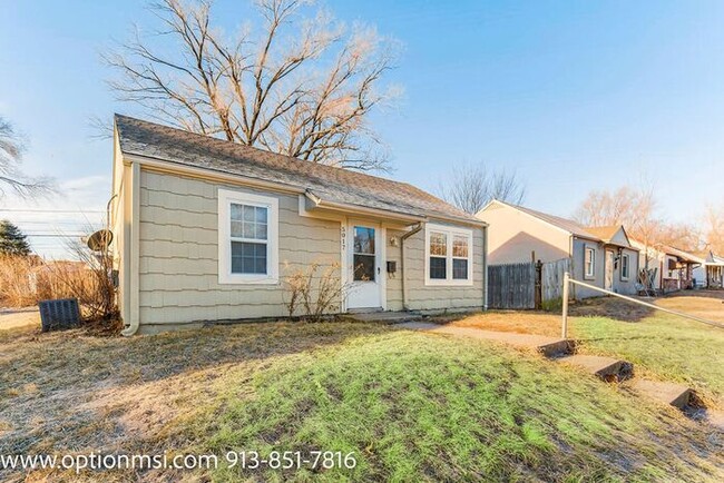 Building Photo - Well-kept ranch in Turner school district!