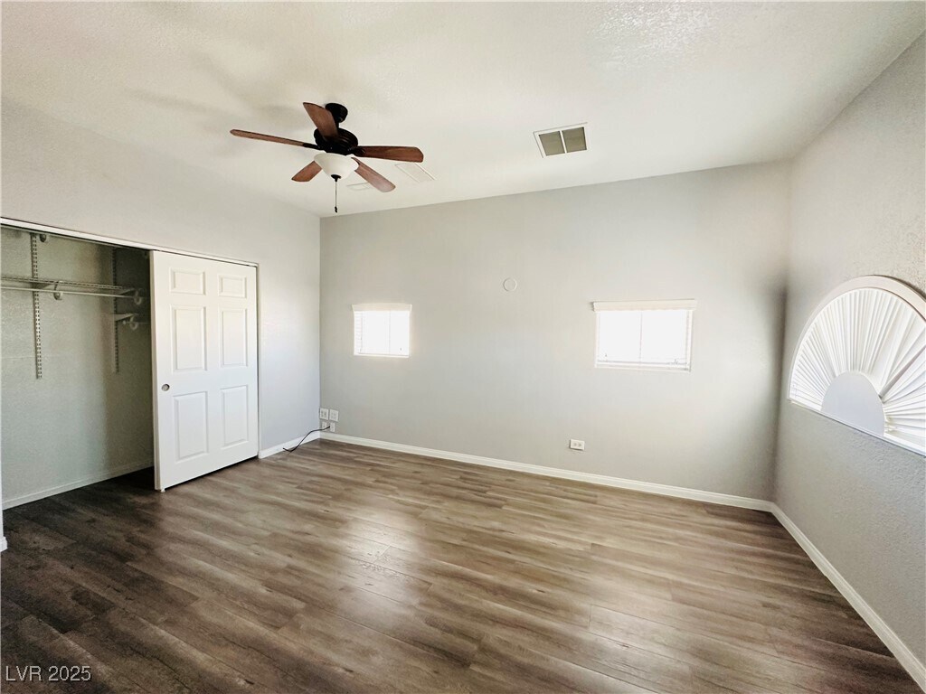 Primary Photo - 7217 W Mesa Vista Ave