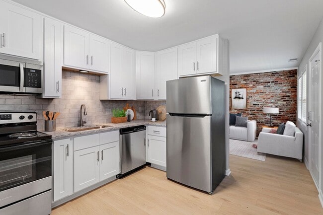 Interior Photo - Exceptional Value in a Prime Location — To...