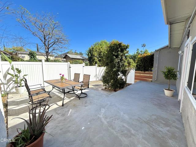 Foto del edificio - 1552 Atchison St