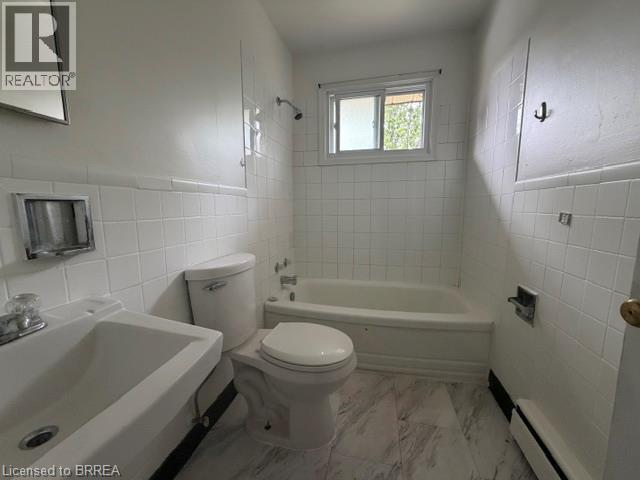 Photo du bâtiment - 107 SIXTH Avenue