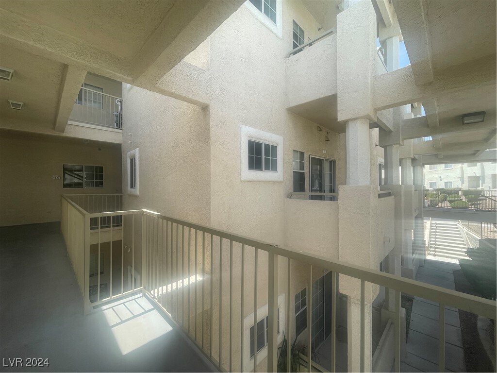 Primary Photo - 1827 Dagger Dr