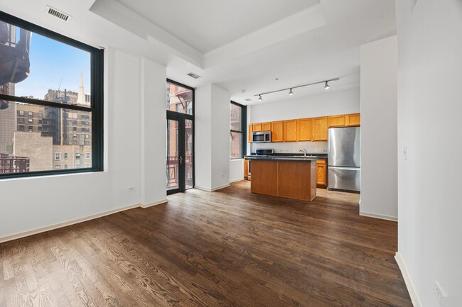 Building Photo - 208 W Washington St