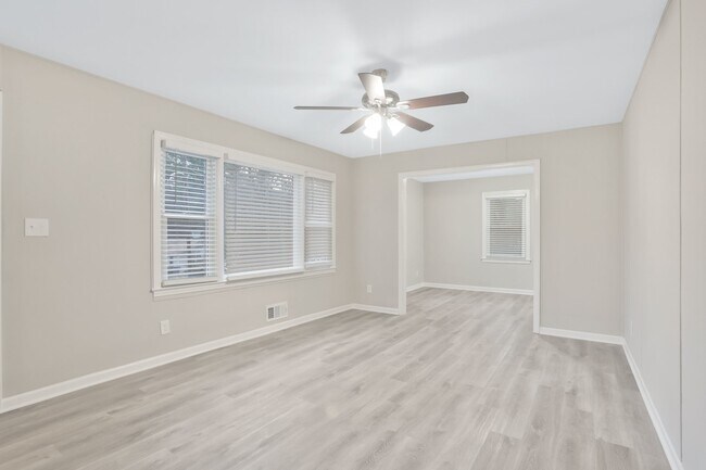 Foto del edificio - 2312 Pryor Rd Sw