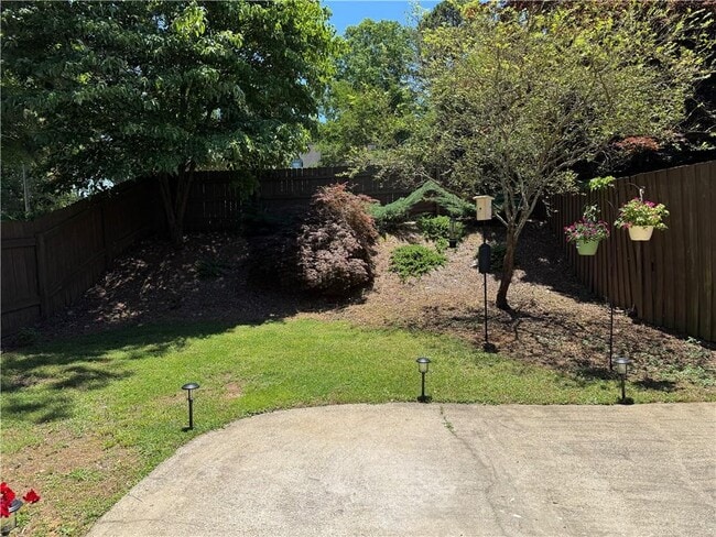 Building Photo - 4148 Fawn Ct NE