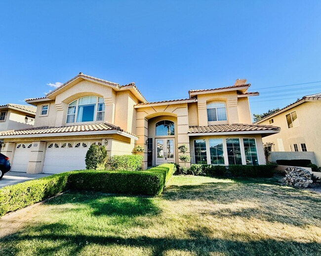 Foto del edificio - Partially furnished-Lovely 5 bedroom, 3 bath home in Legacy Master Series Community! $500 off fir...