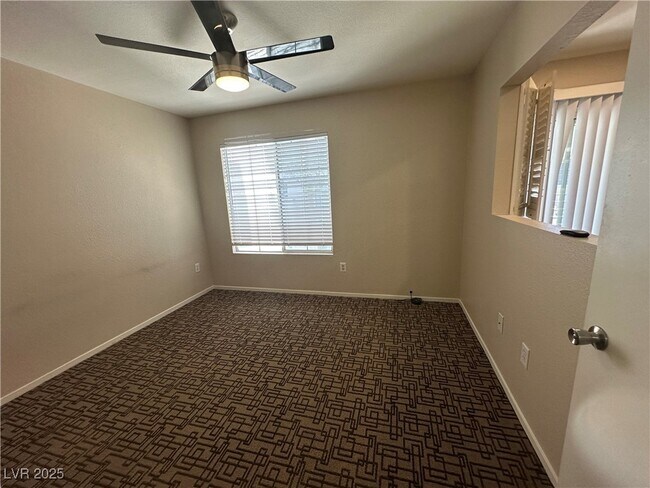 Foto del edificio - 1908 High Valley Ct