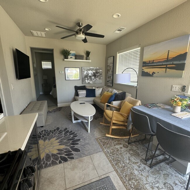 Building Photo - Cannery living at its best