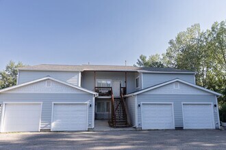 Building Photo - 2402 Wheeler Dr
