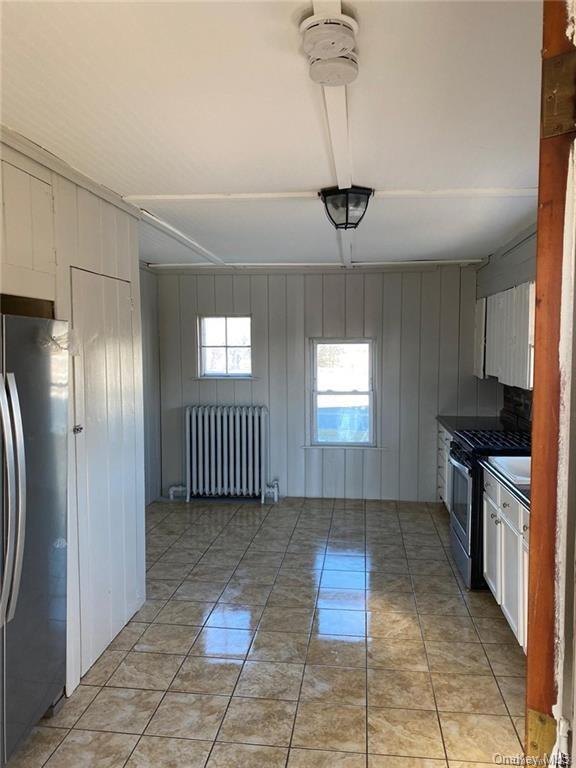 Building Photo - 554 Drexel Dr