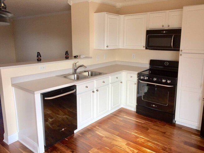Building Photo - 516 Autumn Ridge Cir
