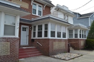 Building Photo - 103 N Harvard Ave