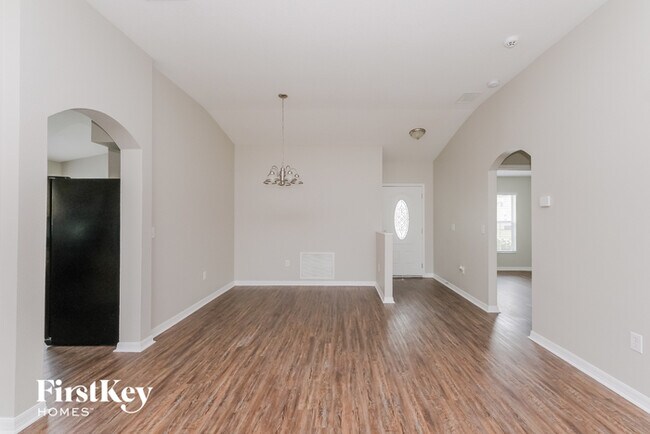 Foto del edificio - 12007 Butler Woods Cir