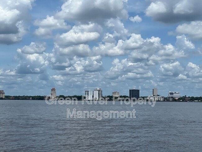 Foto del edificio - 1789 River Rd