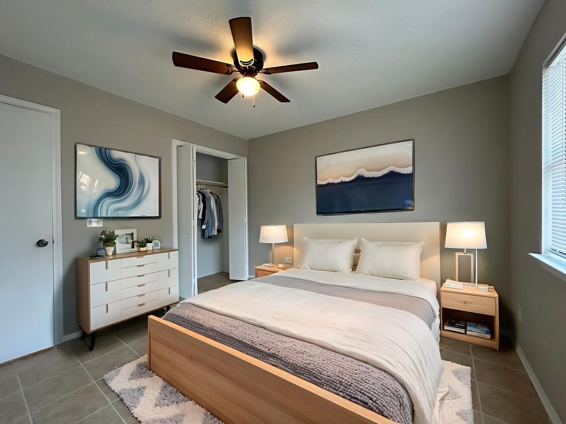Foto principal - Minutes from Downtown Rogers – 2 Bed Apart...